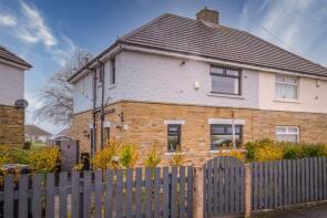 64, Highmoor Crescent, Clifton, Brighouse HD6 4HZ