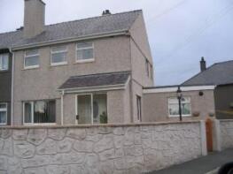 12, Penrallt Estate, Caernarfon LL54 5UW