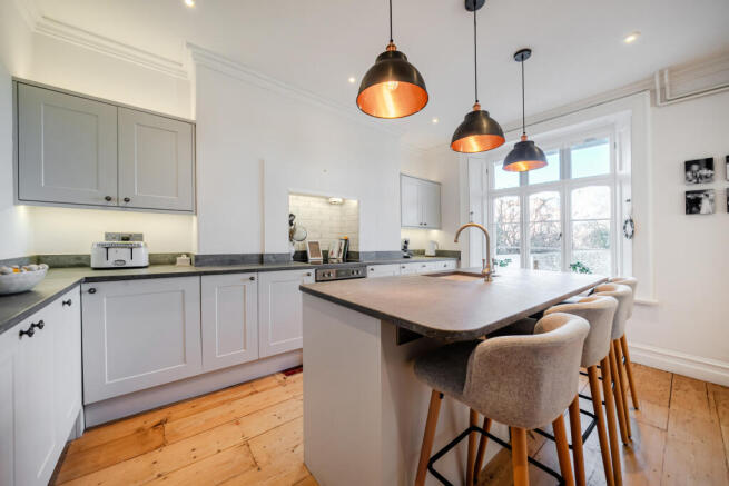Kitchen / Breakfast Room