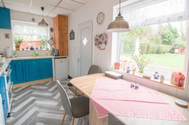 Kitchen/Breakfast
