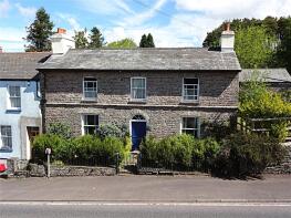 Dan Y Coed, Trecastle, Brecon LD3 8UP
