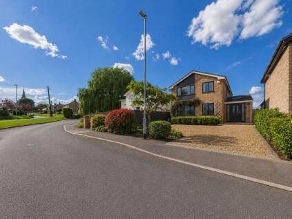Laurel Close, Yaxley, PE7