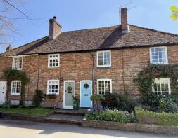 3, Nursery Cottages, Blackstone Street, Blackstone BN5 9TD