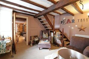 Pear Tree Cottage, Northampton Road, Towcester NN12 7SR