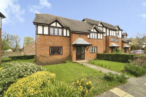 High Street, West Molesey, Surrey, KT8