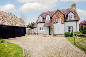 8, Dove House Wood, Huntingdon PE28 2PR