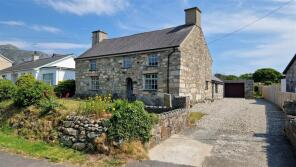 Llwyn Aethnen, Croeshigol Road, Caernarfon LL54 5LB