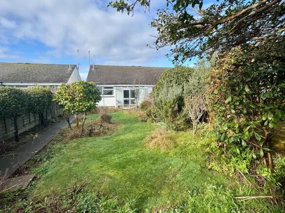 52 Windward Close...