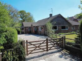 Oak View, Laylands Green, Kintbury, Hungerford RG17 9UD