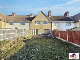 13, Central Avenue, Woodlands, Doncaster DN6 7RU
