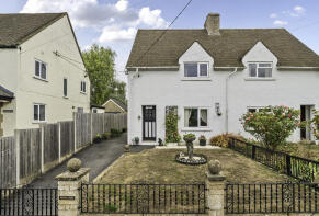 Pentlands, Farmhill Crescent, Stroud GL5 4BZ