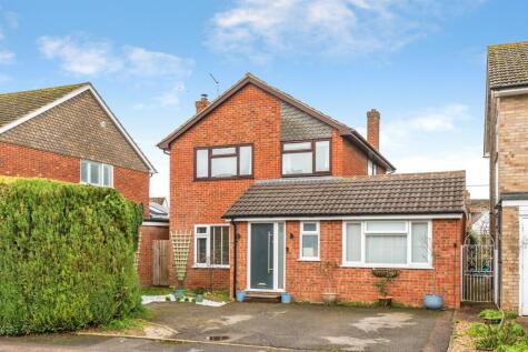 Dovecote Close, Haddenham, Aylesbury