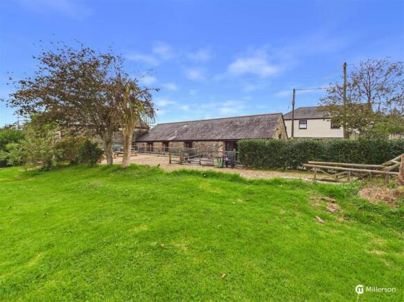 Rear garden new.jpg