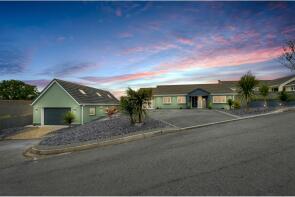 8 The Lodge, Churchill Park, Jeffreyston, Kilgetty SA68 0SD