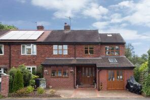 4, Woodside Close, Macclesfield SK11 9LQ
