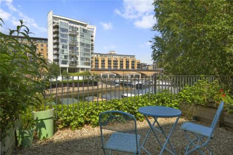 Medland House, E14