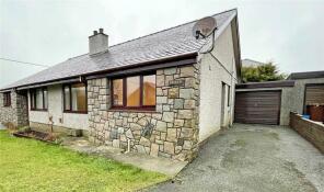 11 Deulyn, Croes Y Waen, Caernarfon LL55 4YP