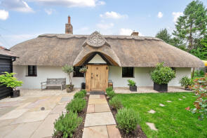 31 The Rosary, Whitehouse Road, Woodcote, Reading RG8 0RX