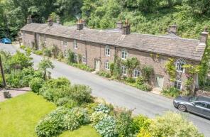 3, Edinboro Cottages, Clough Road, Macclesfield SK11 0BD