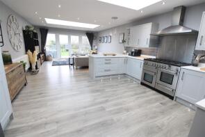 19, Place Road, Cowes PO31 7UA