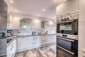 Willows, U64010 Grimley, Worcester WR2 6LU