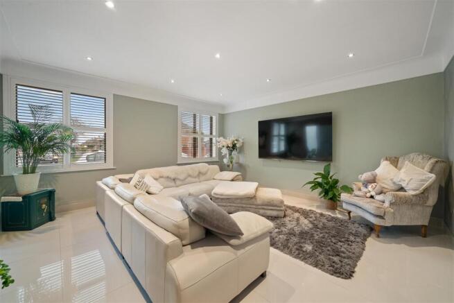 1xLiving Room1.jpg