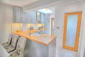 2, Yew Tree Cottages, Ermine Street, Ware SG11 1EQ