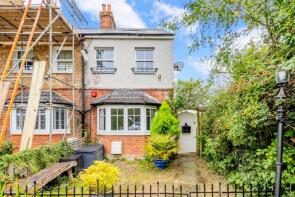 447 Hindhead, Leatherhead Road, Chessington KT9 2NQ