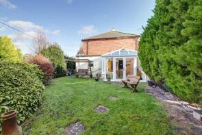 3, Southdown Cottages, The Triangle, Eastbourne BN20 9PH