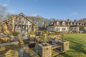 2, Tudor Manor Farm Cottages, White Stubbs Lane, Hertford SG13 8QA