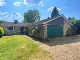 Derwent, Stoke Row Road, Peppard Common, Henley-on-thames RG9 5JD