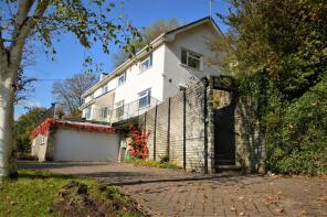 Gwal Eirth, Barren Hill, Barry CF62 3BN