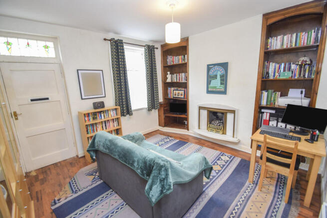 Photo 3