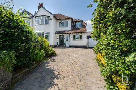 Kings Road, Bebington, CH63