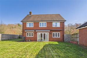 23, Charman Gardens, Crawley RH11 0GB