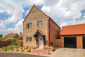 32, Hall Close, Holt NR25 6PW