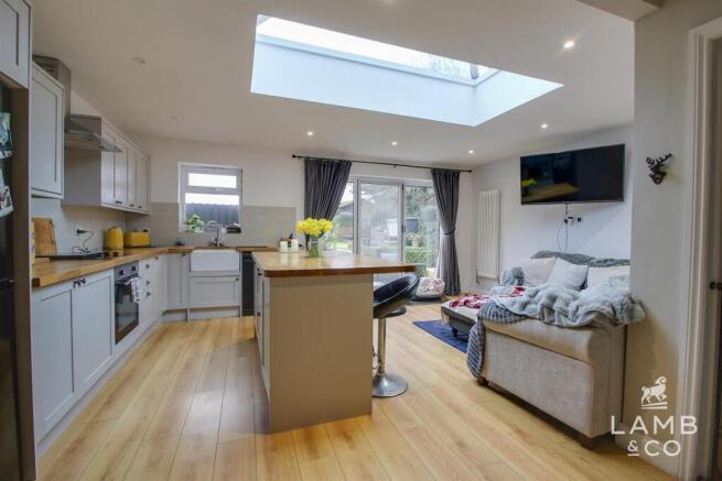 KITCHEN/DINER