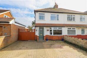 49, Knighton Way Lane, Uxbridge UB9 4EQ