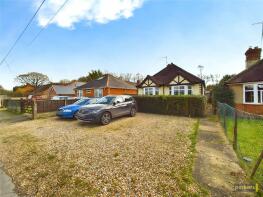 Alderton, The Straight Mile, Shurlock Row, Reading RG10 0QN