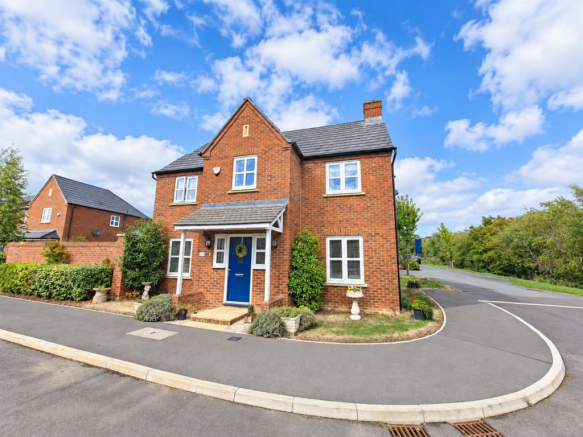 37 James Close, Upton