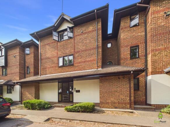 Presented by Clinton at EweMove Bexleyheath and Da