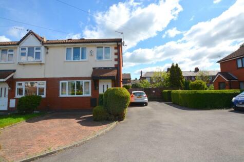Chestnut Gardens, Denton, Manchester, M34