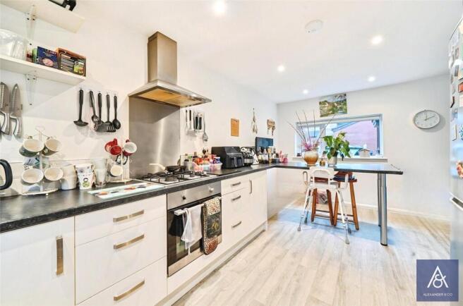 Kitchen/Breakfast