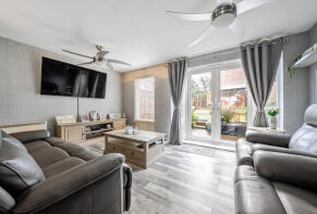 94, Bushfield Drive, Redhill RH1 5BW
