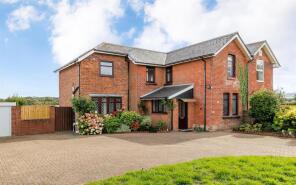 Two Firs, Winford Road, Sandown PO36 0LZ