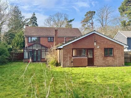 Fernhill Lane, New Milton, Hampshire, BH25