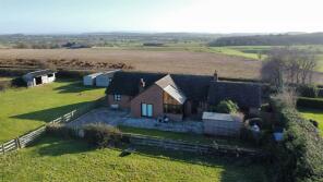 Leadon Lodge, Road From Verwood To Junction With Brand Green Road, Pauntley, Gloucester GL19 3HZ