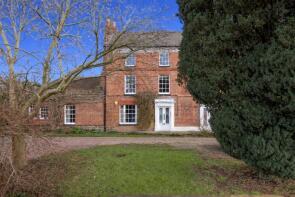 Flat 2, De L Angle House, The Green, Canterbury CT4 7JW