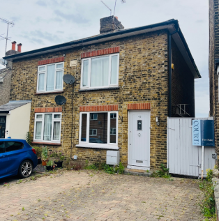 Junction Road, Warley, Brentwood, CM14