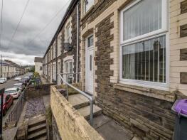 37, Osborne Road, Pontypool NP4 6LU